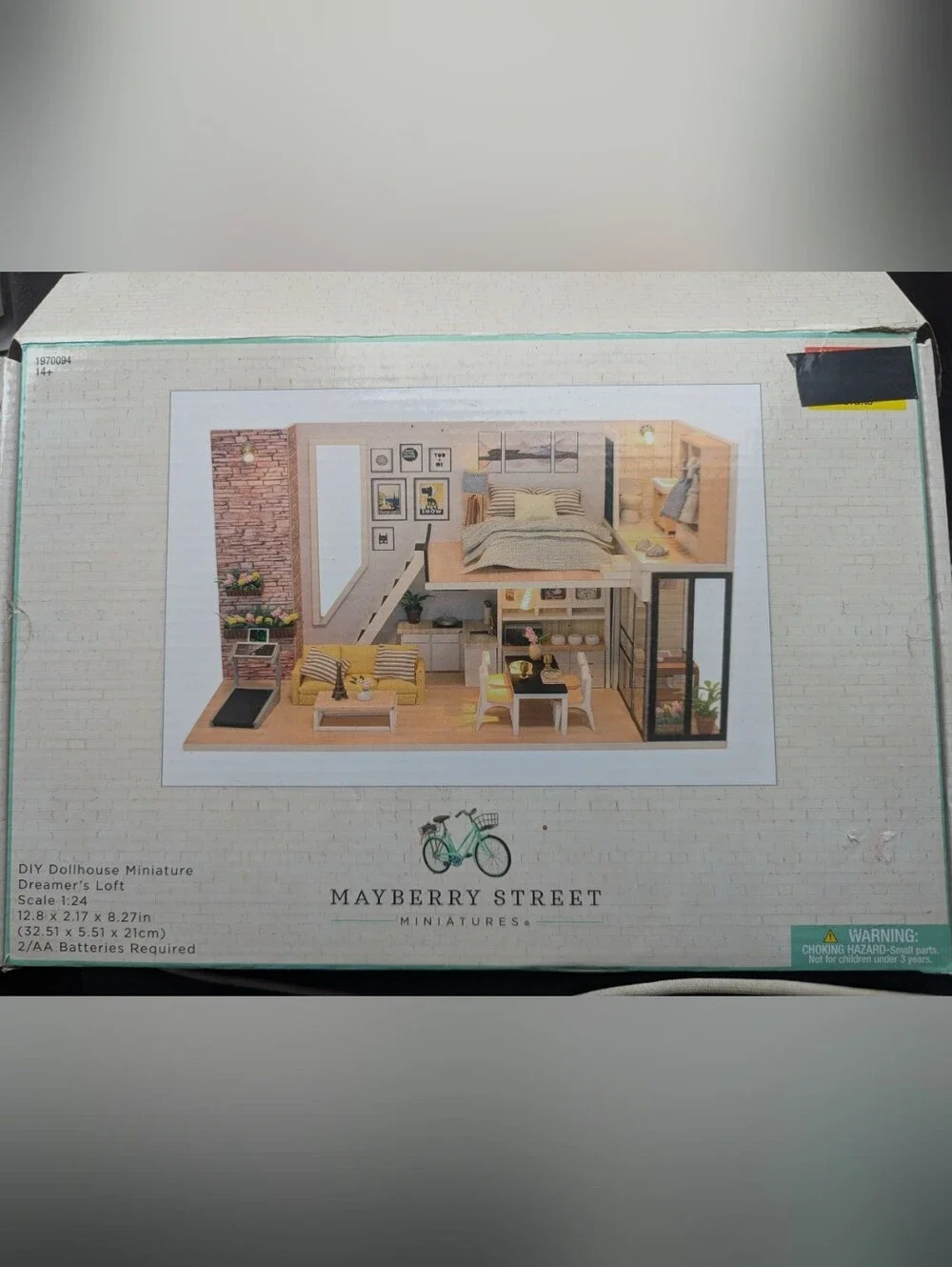 Mayberry Street Miniatures Dreamer’s Loft DIY Dollhouse Kit 1:24 Scale Open Box